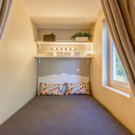 Apartment Village Cap Esterel - Le Hameau-1 By Interhome